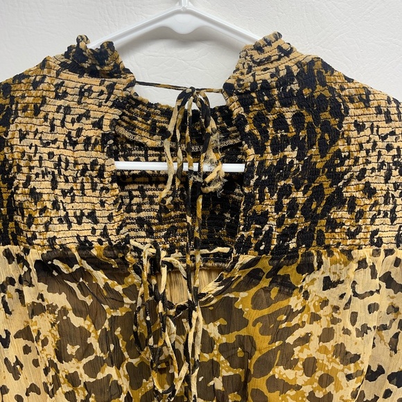 Free people animal print top size M long sleeves - Picture 4 of 5